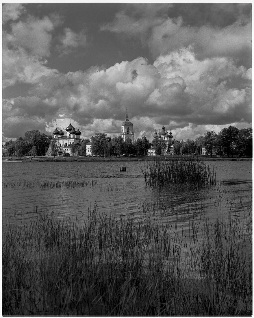 Photographer Oleg Chernous. b&w 4x5. Kargopol 2018