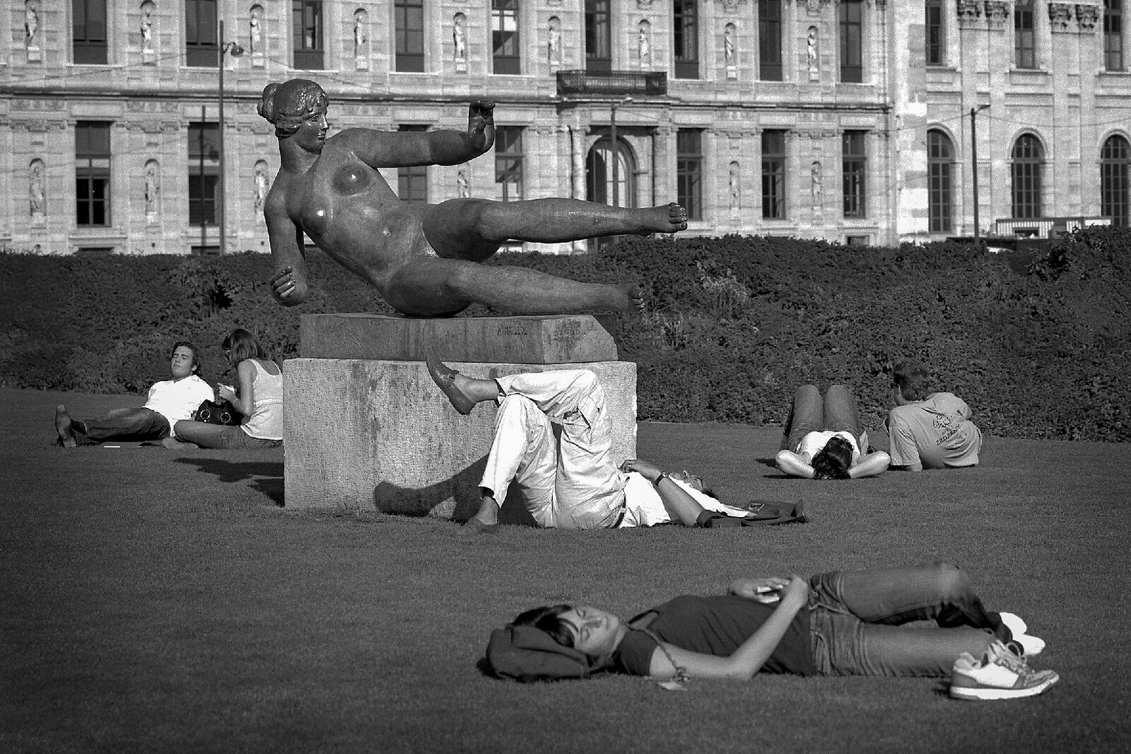 Фотограф Олег Черноус. Cтрит-фотография. Лувр, Париж 2004