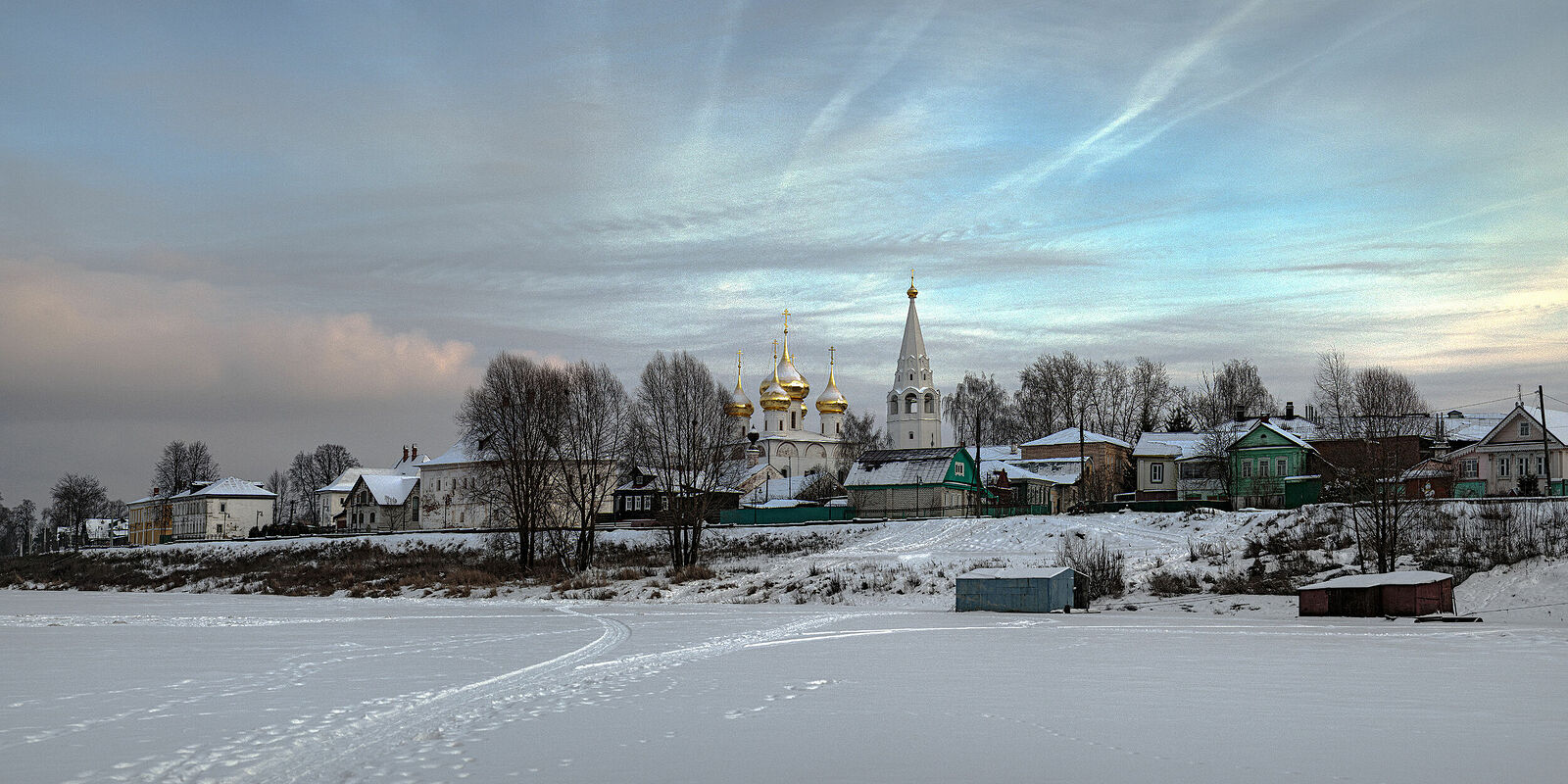 Photographer Oleg Chernous. panorama-2. Gorokhovets, January 2021